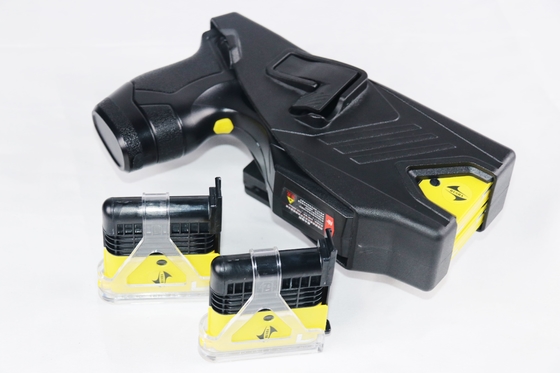 comprar Todo en uno doble cartucho pistola de policía de aturdimiento de mano 202mm * 114mm * 45mm Fabricación en línea