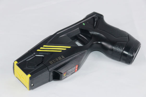 comprar Pistola paralizante recargable HUSHA TX100P 55KV, voltaje de salida IP57, arma de energía conducida impermeable Fabricación en línea